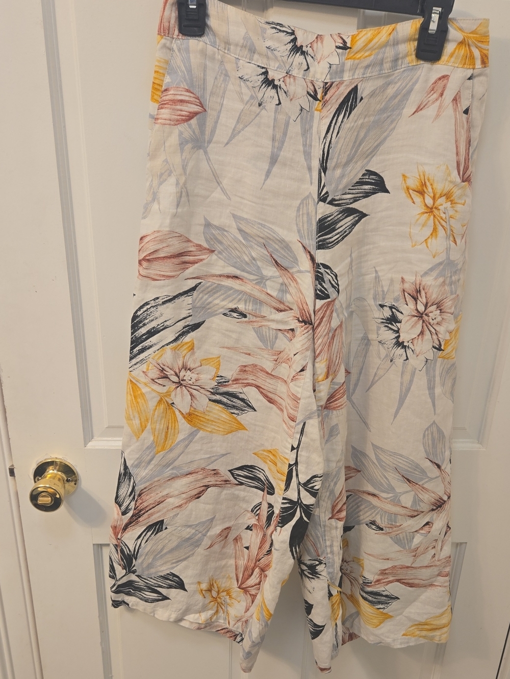 Floral Print Wide-Leg Linen Capri- Cream with Yellow & Pink Floral